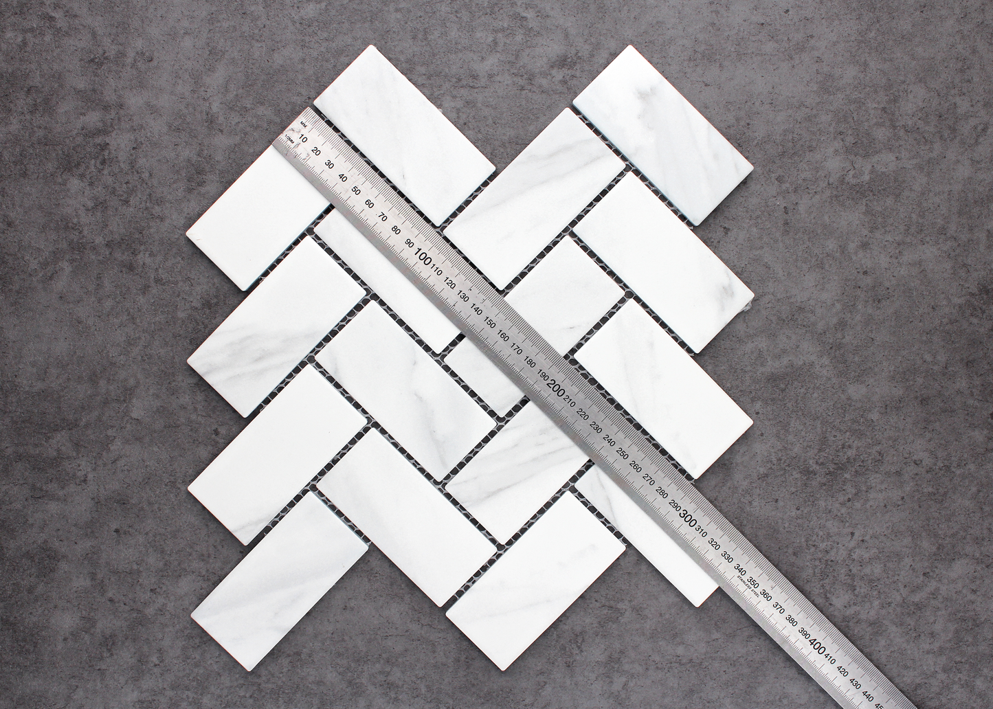 Carrara Matt Medium Herringbone-CARRARA-Mosaic Mode