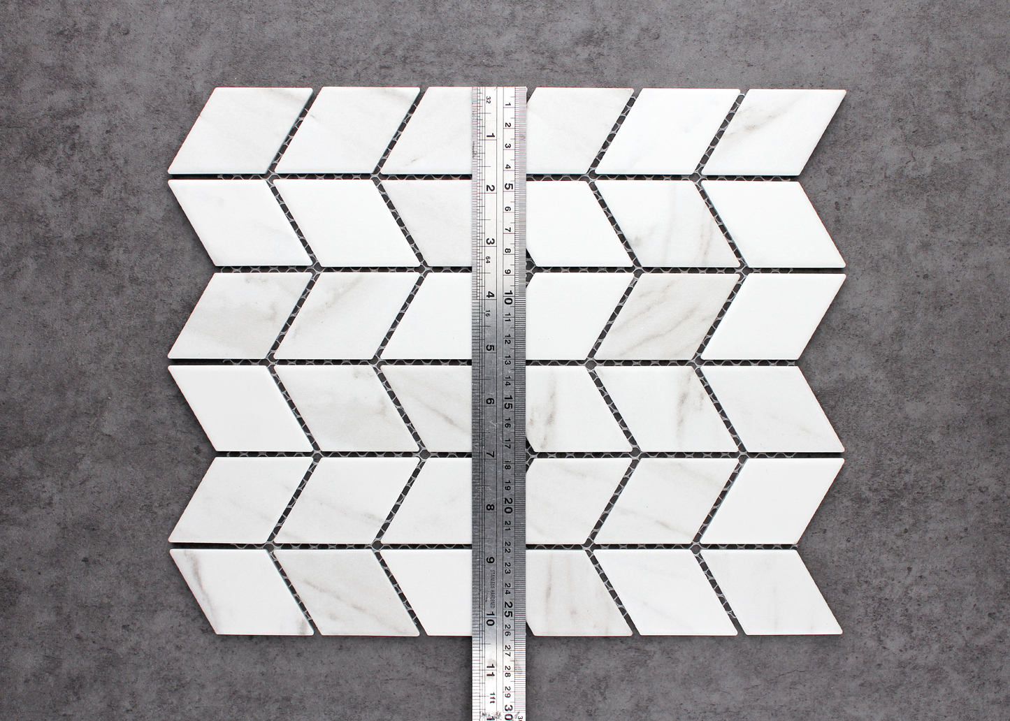 Carrara Matt Rhombus-CARRARA-Mosaic Mode