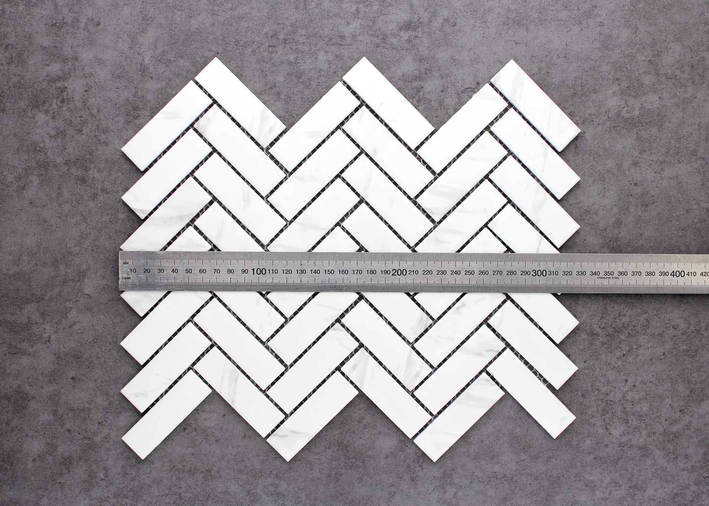 Carrara Matt Small Herringbone-CARRARA-Mosaic Mode