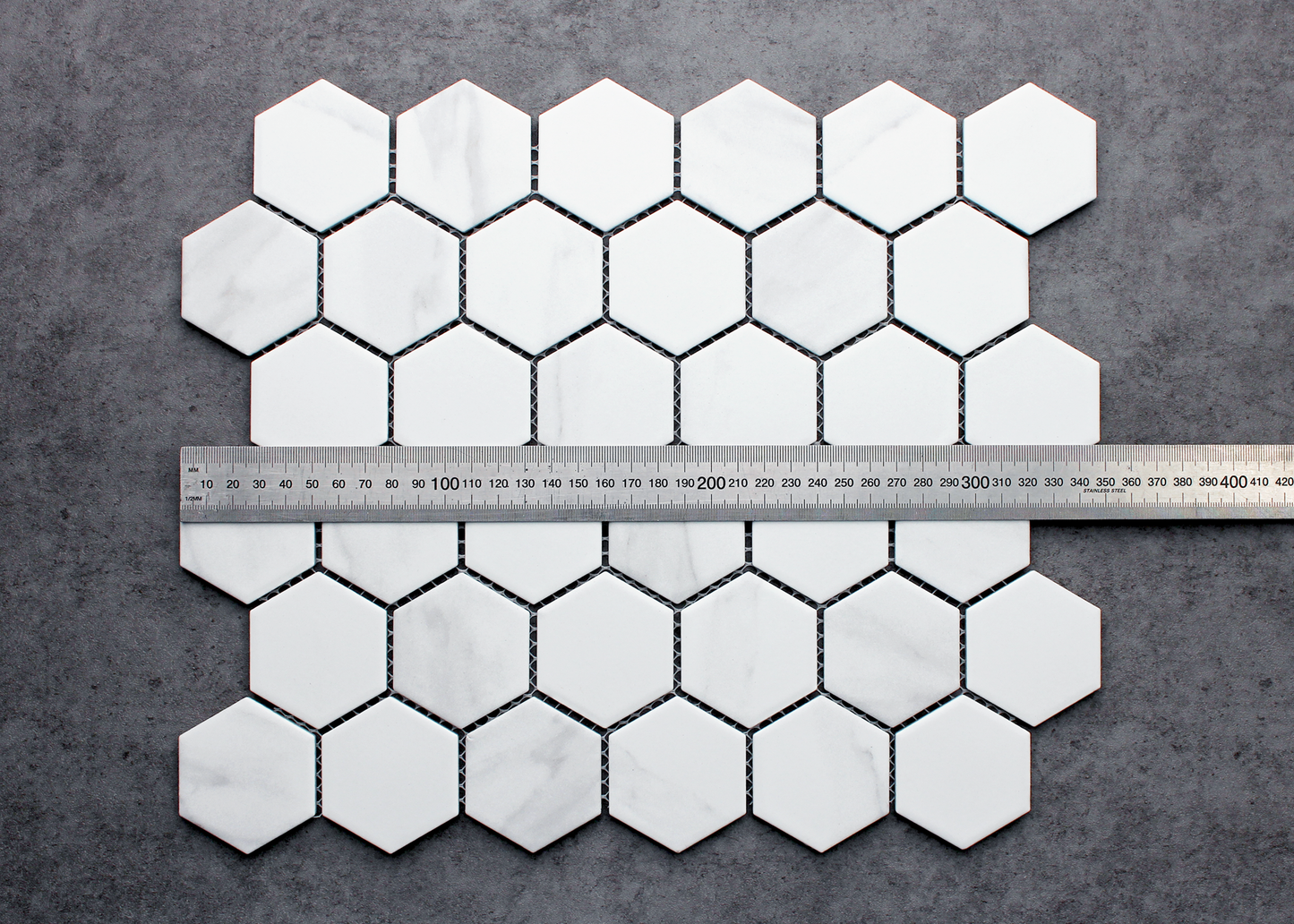 Carrara Matt Medium Hexagon-CARRARA-Mosaic Mode