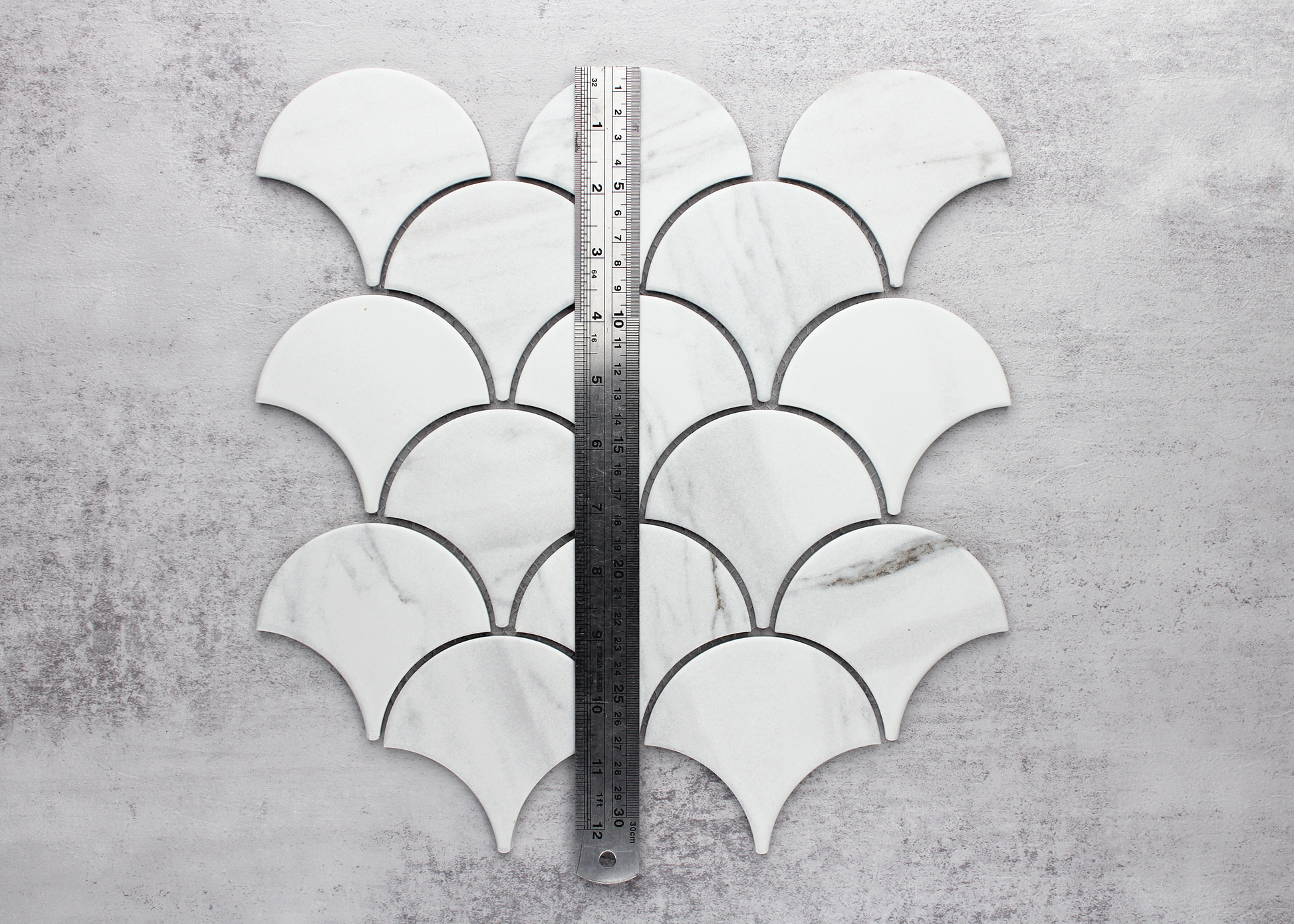 Carrara Matt Flat Surface Fish Scale-CARRARA-Mosaic Mode